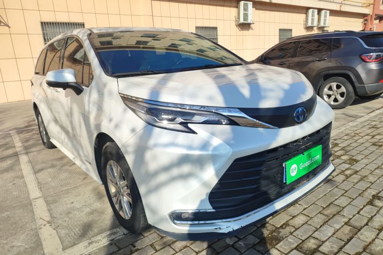 丰田 赛那SIENNA 2021款 2.5L混动 舒适版车身外观6002