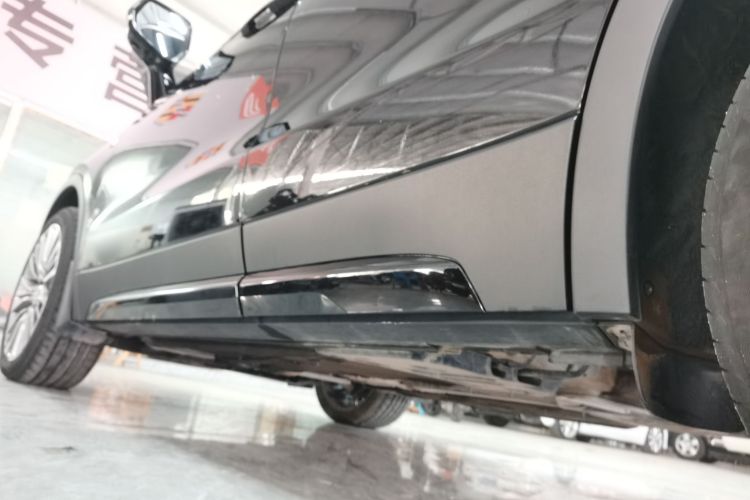 凯迪拉克XT4 2024款 28T 两驱尊贵型局部细节9002