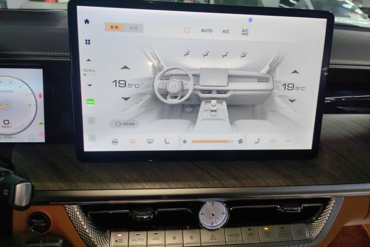 坦克500新能源 2024款 Hi4-T中控内饰16