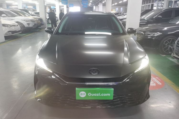 丰田 凯美瑞 2024款 双擎 2.0HGVP 豪华版车身外观2