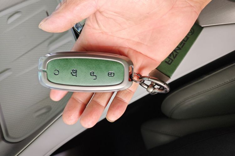 腾势N7 2023款 长续航性能版中控内饰11