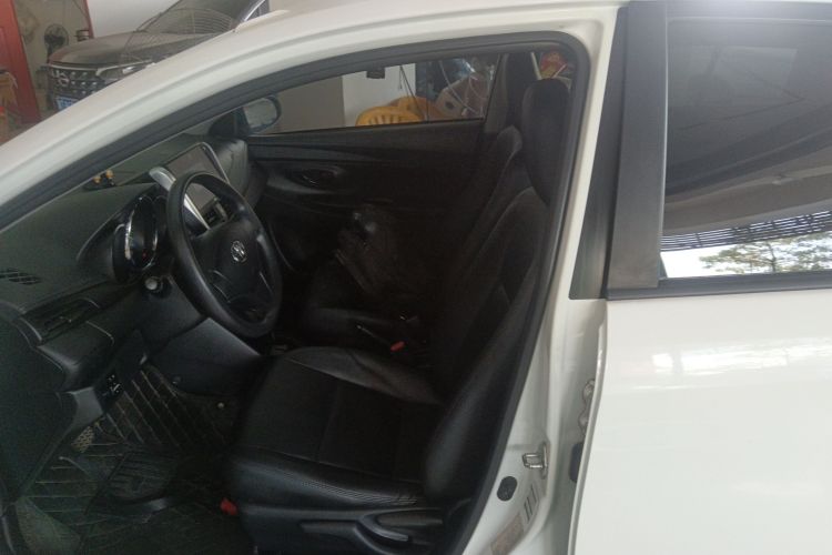 丰田 威驰FS 2017款 1.5L CVT锋驰版局部细节19