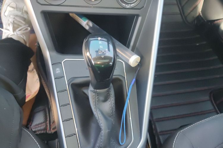 大众 Polo 2019款 Plus 1.5L 自动全景乐享版中控内饰18