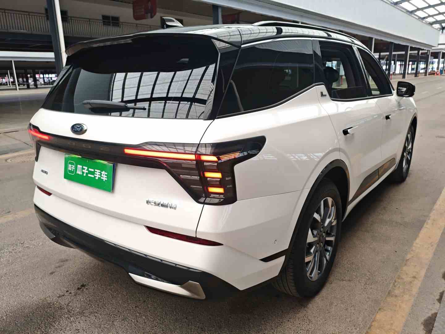 福特 2023款 锐界L 2.0T EcoBoost 四驱七座至尊型(5)