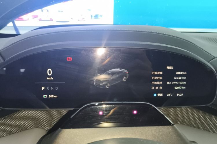 极氪001 2024款 WE版 100kWh 后驱局部细节14