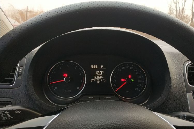 大众 2014款 1.6L Cross Polo 自动局部细节14