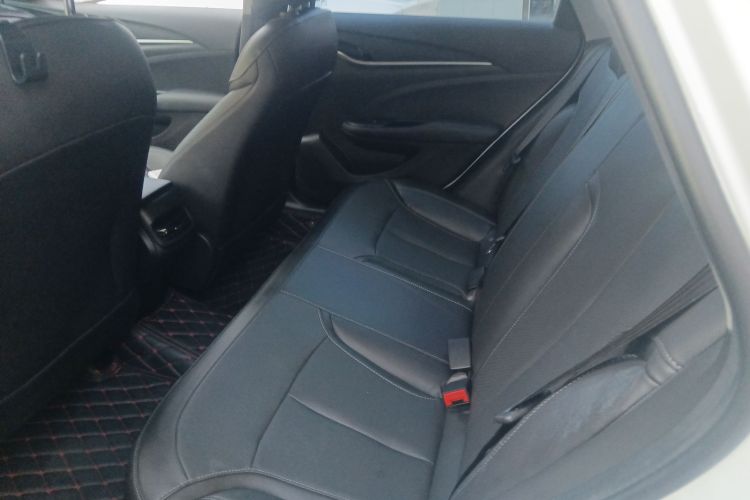 别克 英朗 2021款 改款 典范 1.5L 自动精英型中控内饰7004