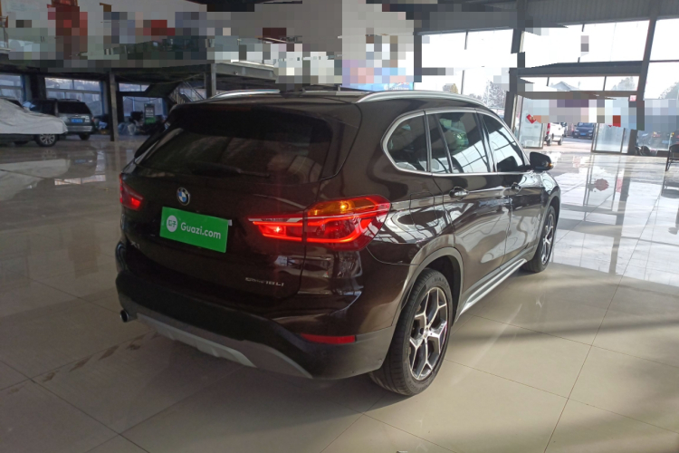 宝马X1 2019款 sDrive18Li 尊享型车身外观7