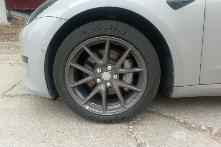 特斯拉 Model 3 2022款 后轮驱动版车身外观6007