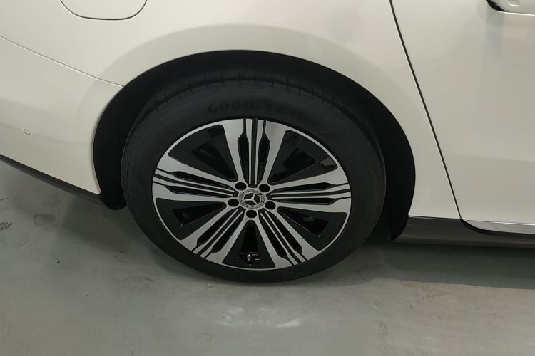 奔驰EQS 2022款 改款 450+ 先锋版车身外观6008