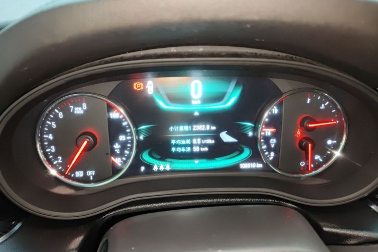 别克 君威 2017款 28T 尊享型中控内饰14