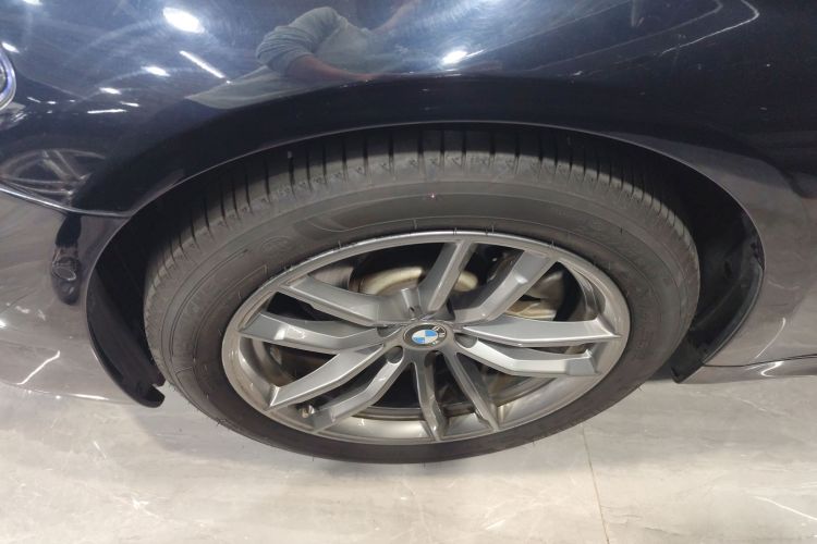 宝马5系(进口) 2019款 525i M运动套装车身外观6002