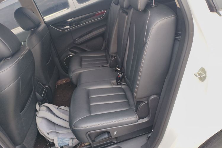 比亚迪 宋MAX 2019款 1.5T 自动智联睿逸天窗型 7座 国VI中控内饰7004