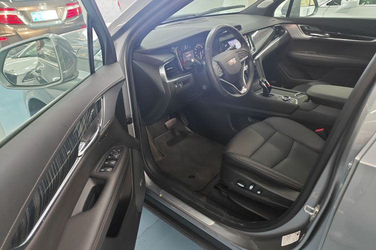 凯迪拉克XT6 2022款 2.0T 六座四驱豪华型中控内饰20