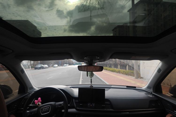 奥迪Q5L 2022款 改款 45T 豪华动感型中控内饰22