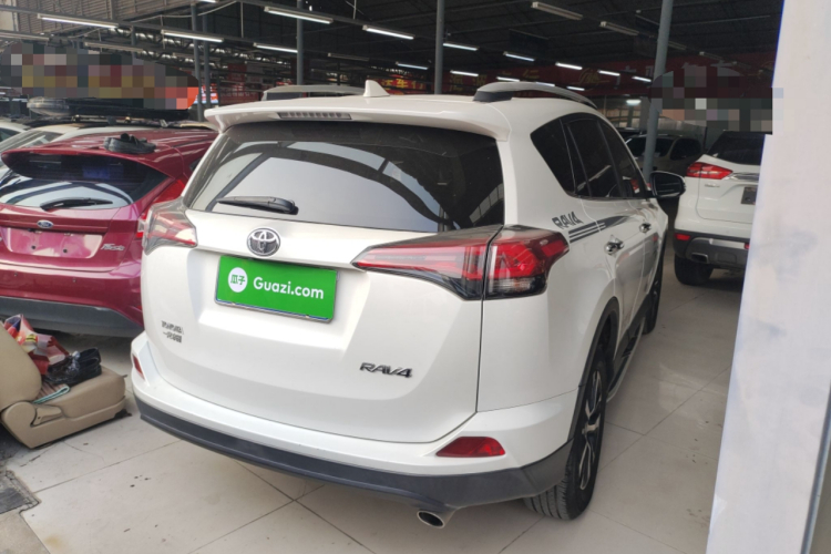 丰田 RAV4荣放 2019款 2.0L CVT两驱风尚版 国VI车身外观7