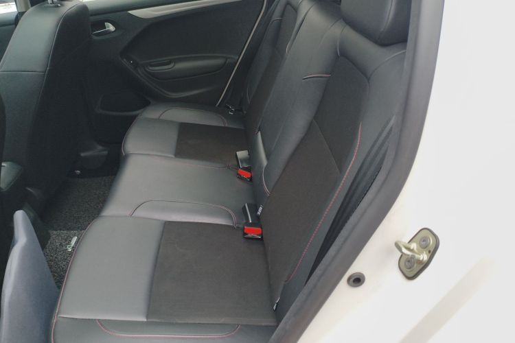 雪铁龙C3-XR 2015款 1.6L 自动先锋型中控内饰7004