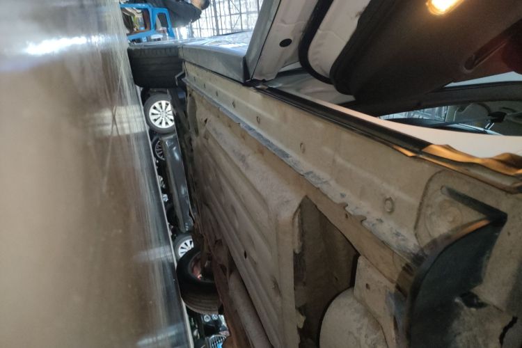 英菲尼迪QX50 2020款 2.0T 两驱时尚版局部细节9002