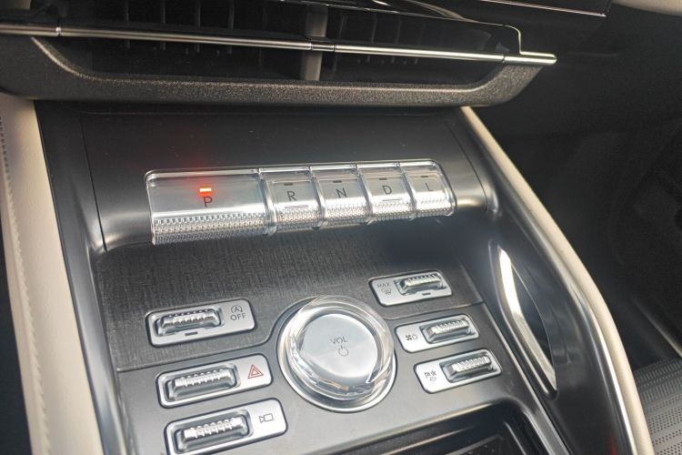 林肯 航海家 2025款 2.0T 四驱尊睿版局部细节18