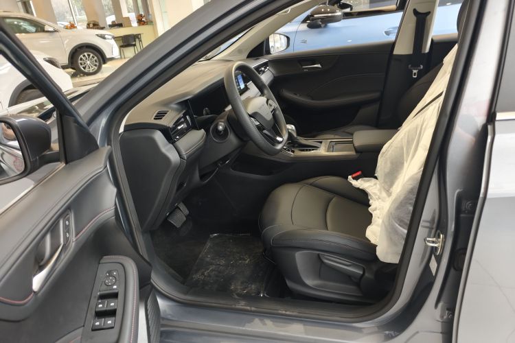 荣威i5 2023款 1.5L CVT豪华版中控内饰20