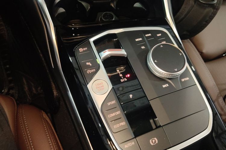 宝马3系 2023款 320Li M运动套装局部细节18