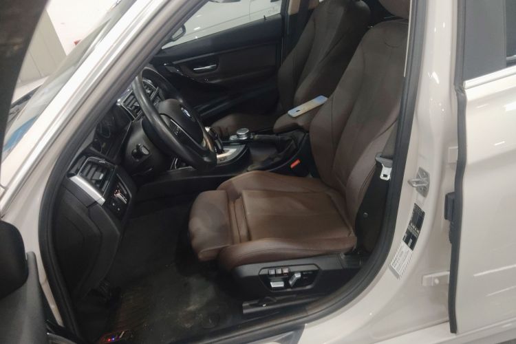 宝马3系 2019款 320Li 时尚型局部细节19