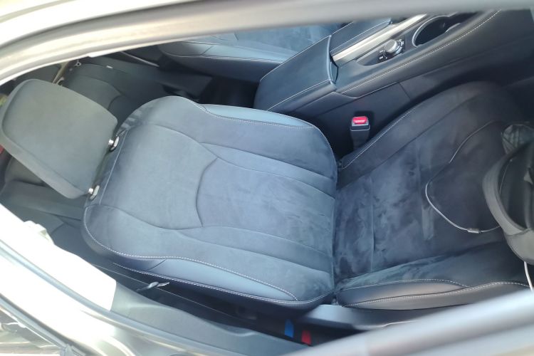 雷克萨斯RX 2016款 300 两驱精英版 国V局部细节41