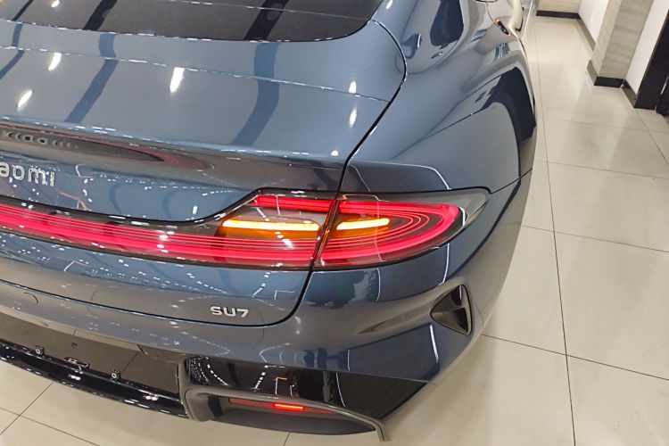 小米汽车 小米SU7 2024款 后驱超长续航高阶智驾Pro版车身外观9