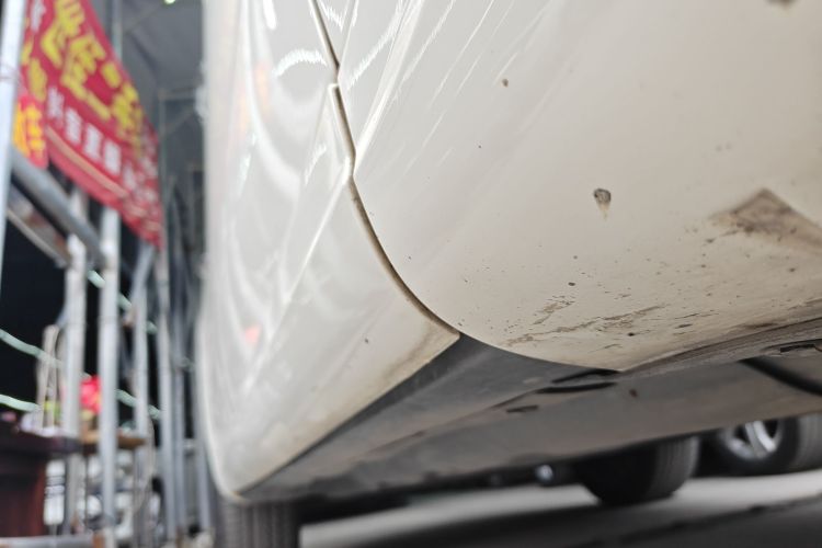 玛莎拉蒂 Levante 2016款 3.0T 标准型局部细节9001