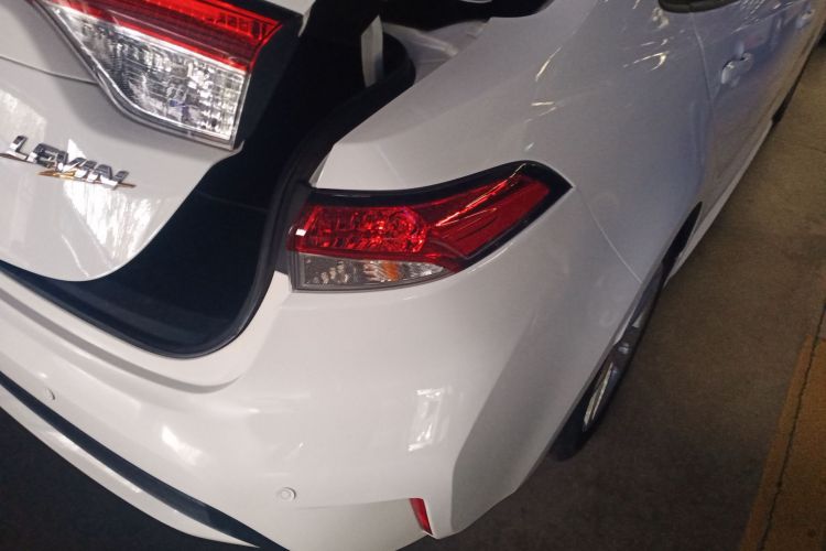 丰田 雷凌 2022款 TNGA 1.5L CVT进取版车身外观9