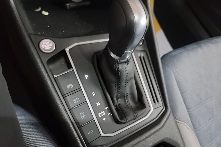 大众 朗逸 2023款 300TSI DSG满逸版中控内饰18