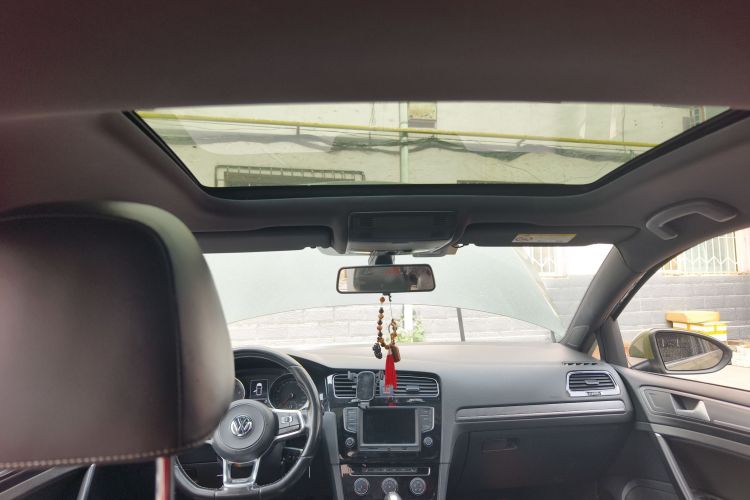 大众 高尔夫 2017款 280TSI 自动R-Line百万辆纪念版局部细节22
