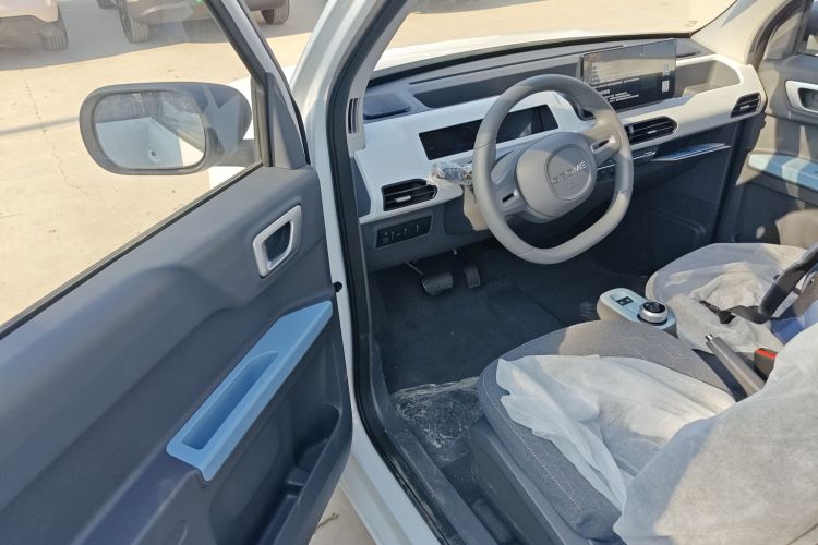 吉利银河 2024款 熊猫mini 200km 耐力熊中控内饰20