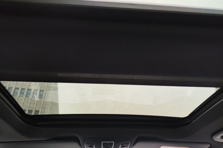 奔驰B级 2019款 B 200 动感型中控内饰22