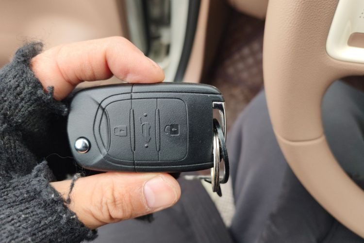 五菱汽车 宏光MINIEV 2025款 四门版 进阶款中控内饰11