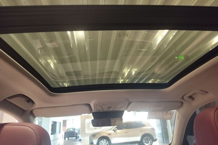 红旗HS5 2025款 2.0T 四驱旗享Pro版局部细节22