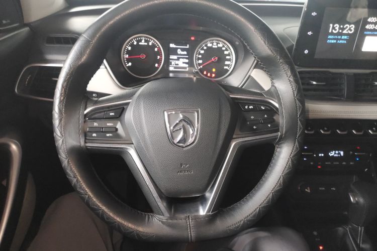 宝骏530 2019款 1.5T CVT豪华型 国V中控内饰13