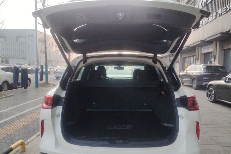 英菲尼迪QX50 2018款 2.0T 两驱时尚版机舱底盘23