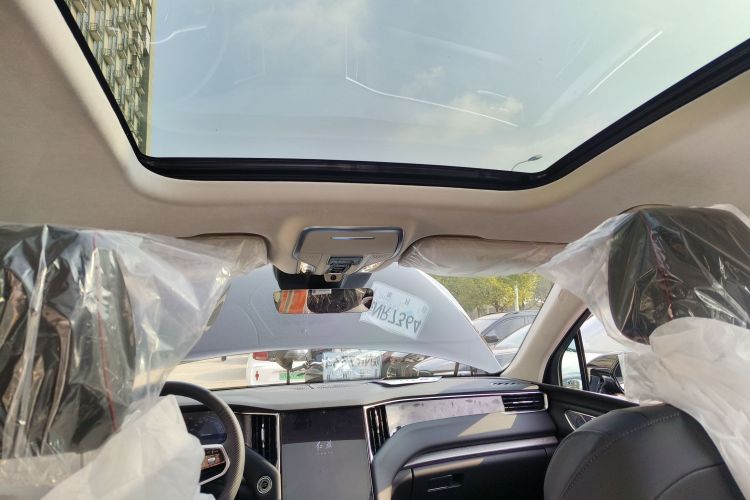 红旗HS7 PHEV 2025款 2.0T PHEV 四驱200万辆纪念版 6座中控内饰22