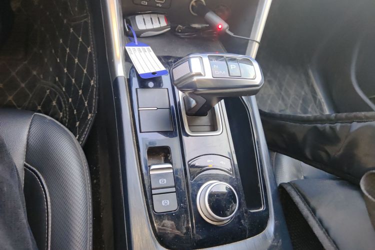 长城 炮 2021款 2.0T商用版自动柴油四驱精英型长箱GW4D20M中控内饰18