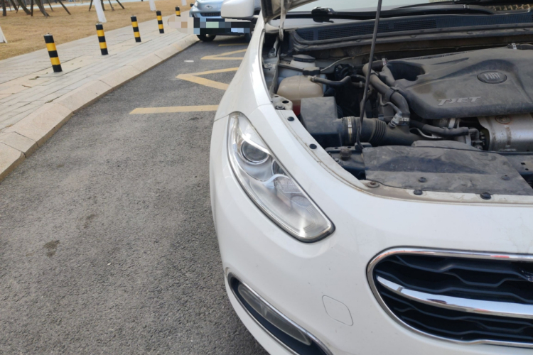 菲亚特 菲翔 2015款 1.4T 自动尊享版车身外观8