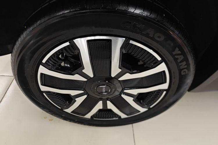 奇瑞iCAR 03 2024款 472km 四驱长续航智享版车身外观6008