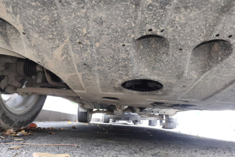 北京现代ix35 2018款 2.0L 自动两驱智勇·畅联版局部细节9008