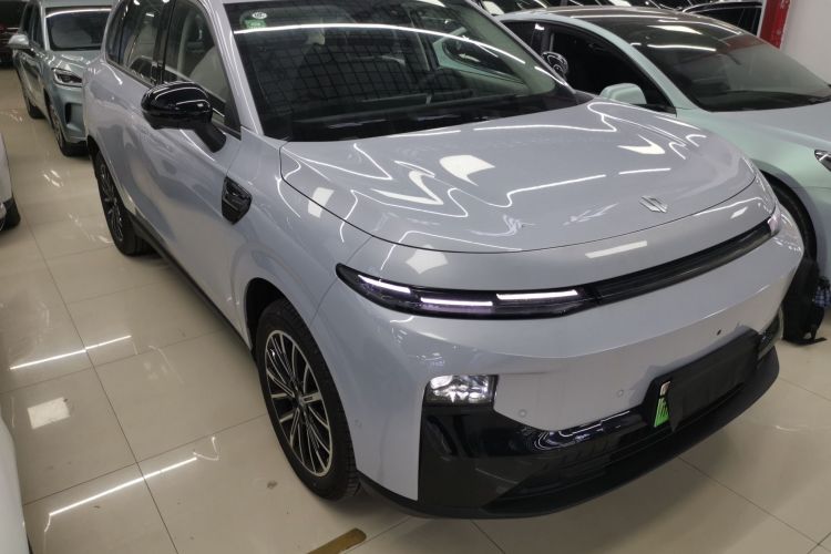 零跑汽车 零跑B10 2025款 510舒享版车身外观3