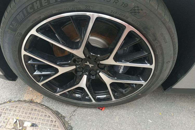 小鹏P7 2023款 P7i 702 Pro车身外观6007