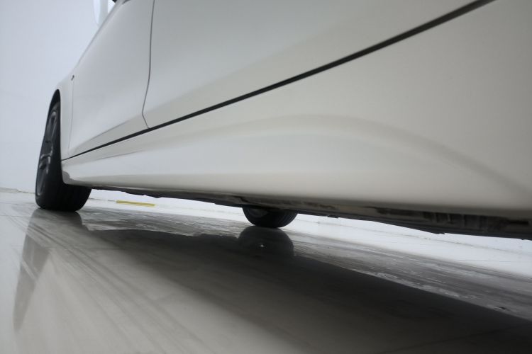 宝马3系 2018款 320Li 领先型M运动套装局部细节9002