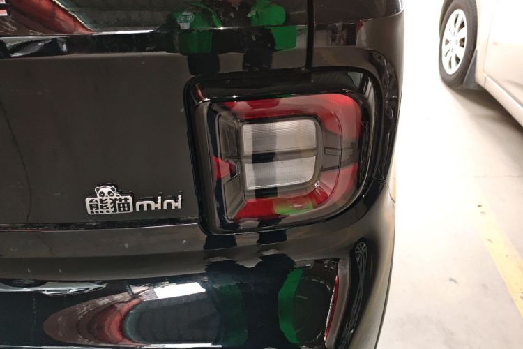 吉利银河 2025款 210km 熊猫卡丁车身外观9