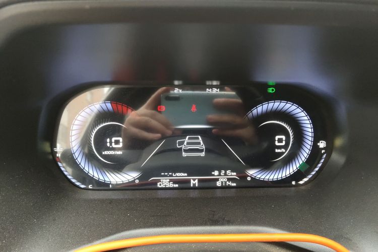 吉利汽车 帝豪 2023款 第4代冠军版 1.5L 手动豪华型中控内饰14