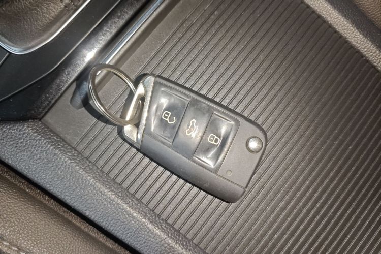 大众 速腾 2021款 280TSI DSG舒适智联版中控内饰11