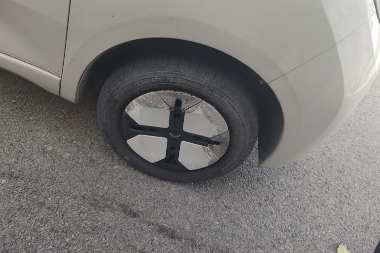 五菱汽车 宏光MINIEV 2024款 第三代 215km 进阶版车身外观6007